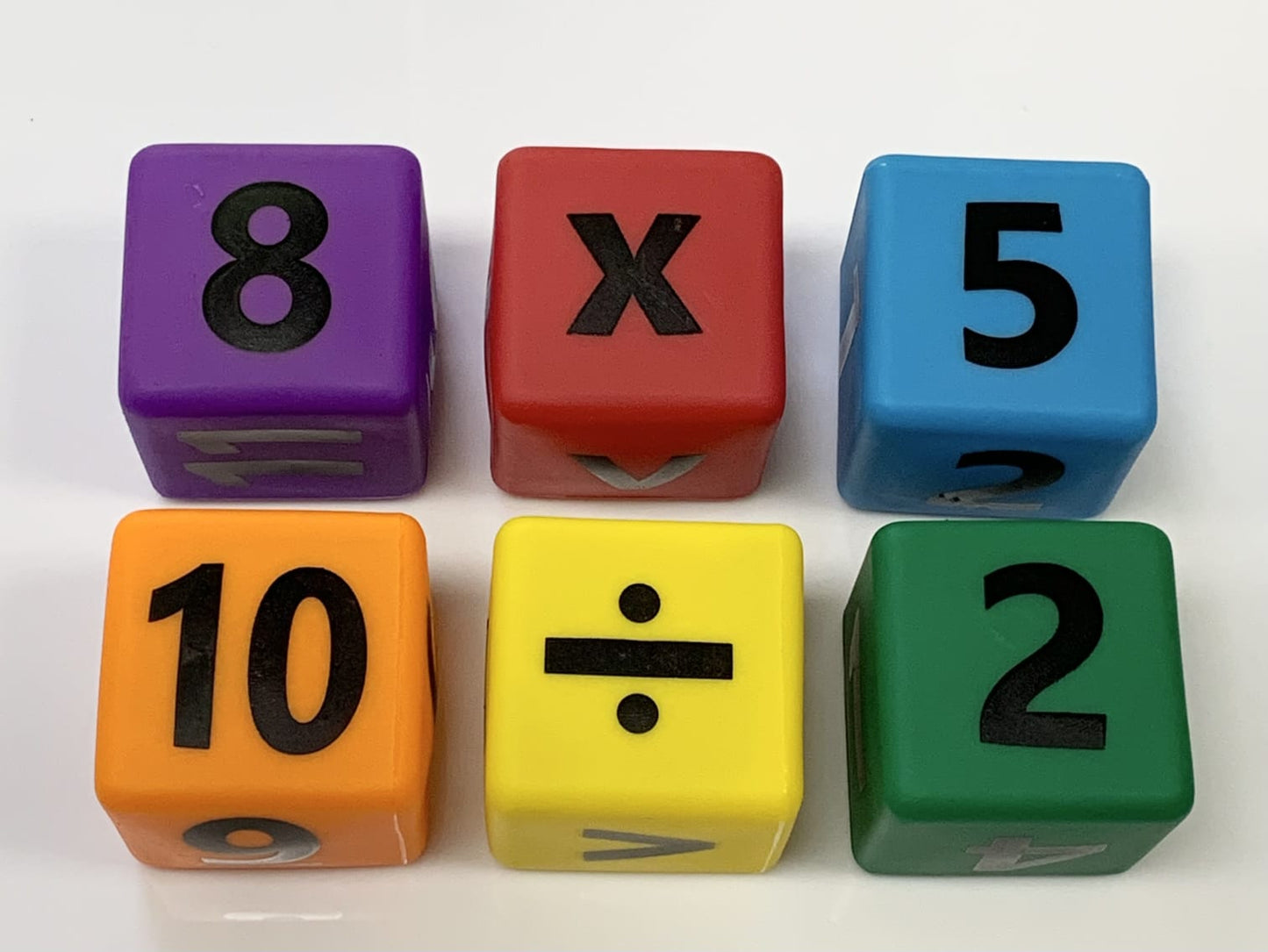 סט קוביות מספרים וסימנים רכות 6 בסט 5 ס"מ